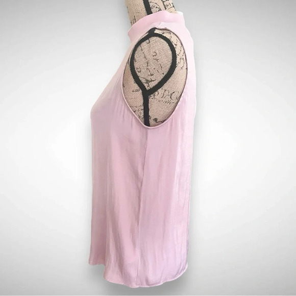 A NEW DAY Women's Light Pink Sleeveless Mock Neck Blouse Size Small |‎ EUC - Picture 3 of 8